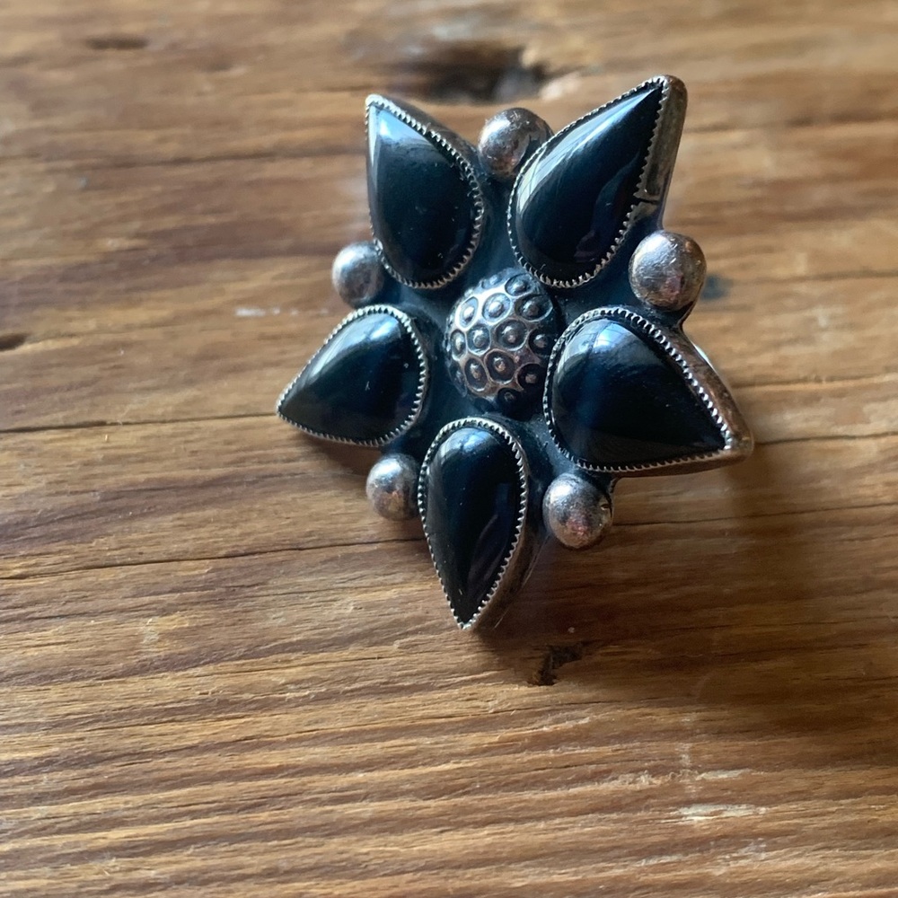 Vintage Black onyx flower/ star ring Sterling silver